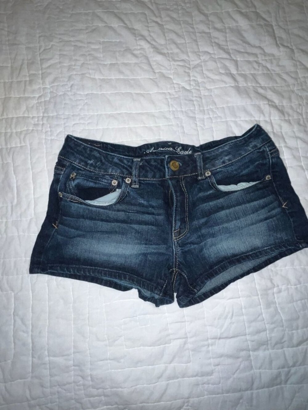 American Eagle Womens Dark Wash Denim Shorts Size 10 Classic Fit